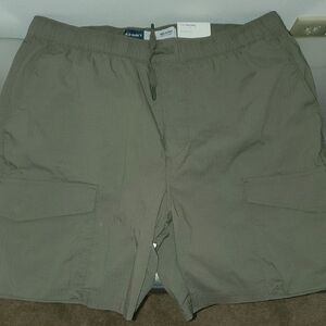 Old Navy Men's Green Cargo Shorts